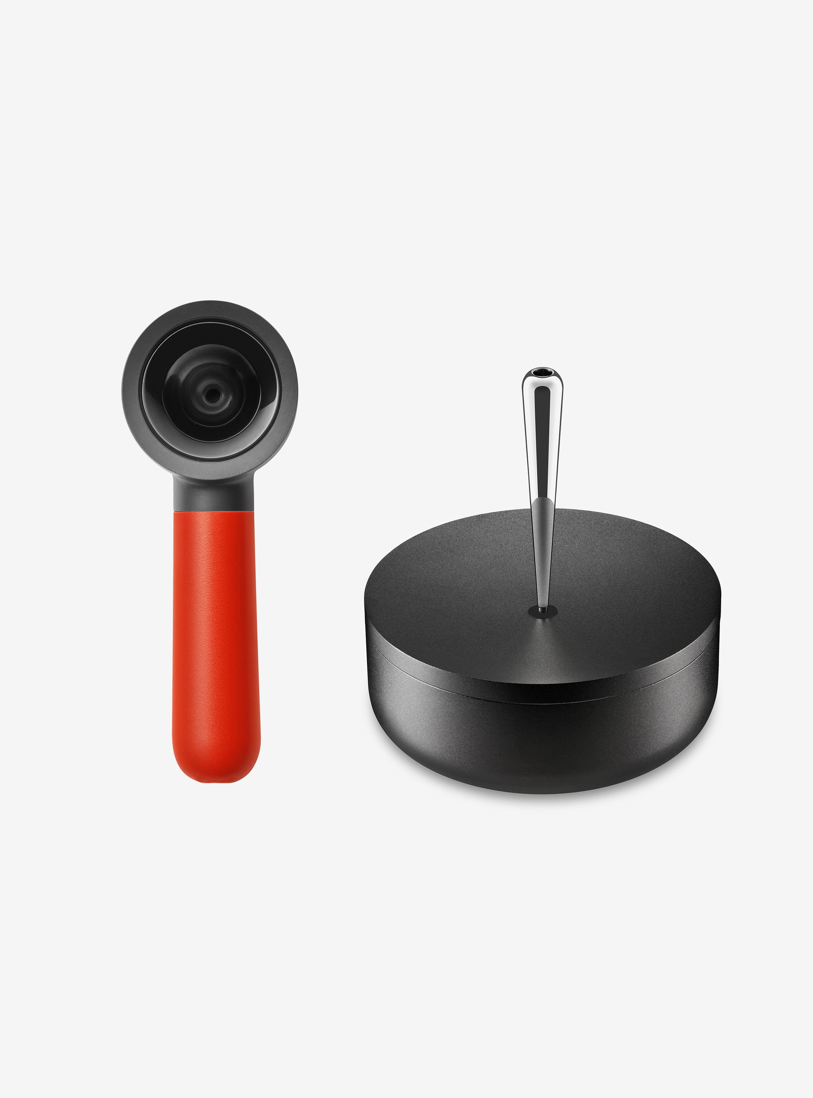 Handpipe & Covered Ashtray