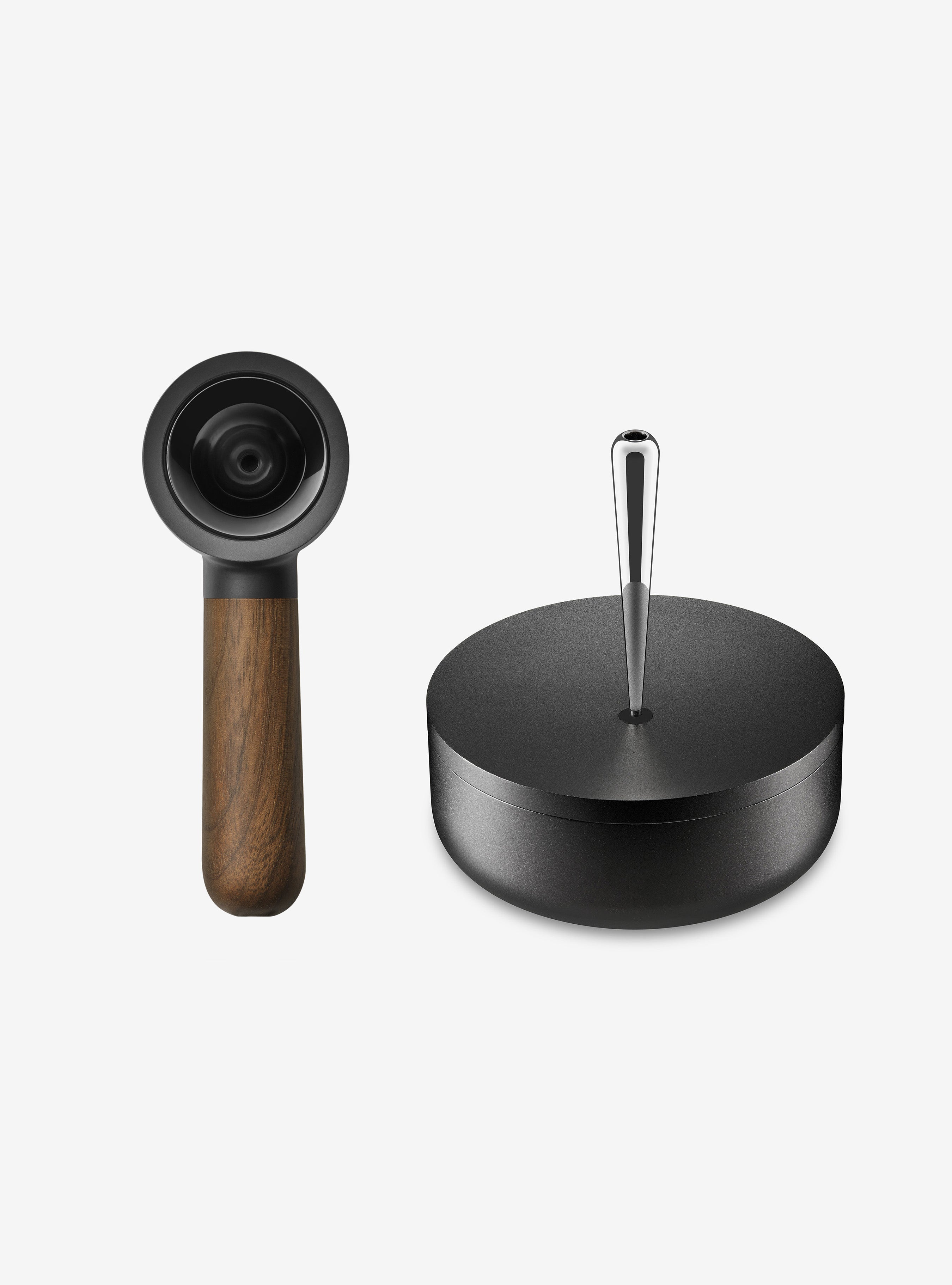 Handpipe & Covered Ashtray