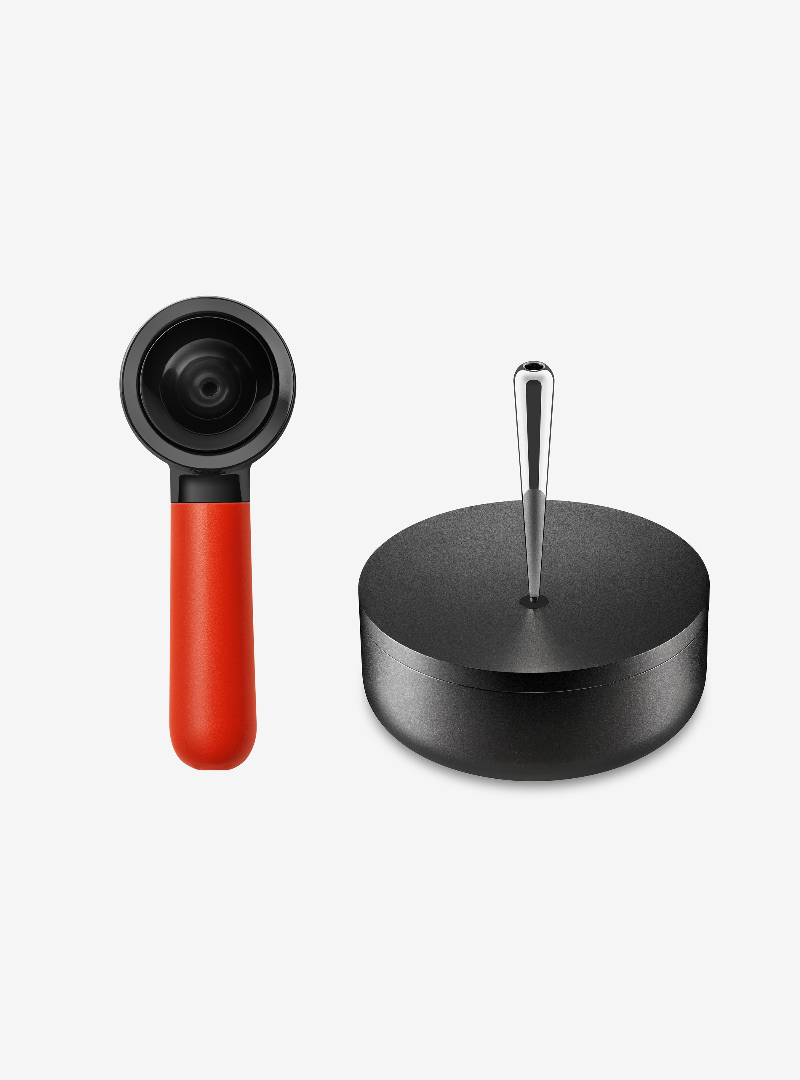 Handpipe & Covered Ashtray